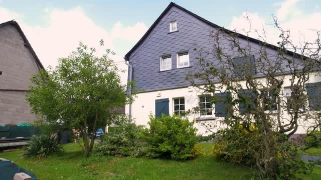 Haus und Hof aus Woldert