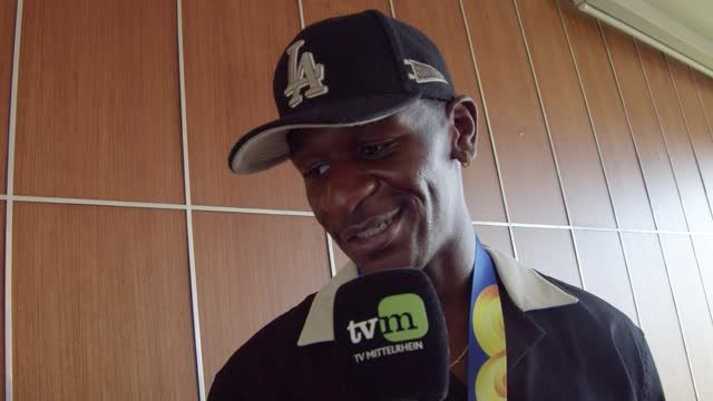 Gefeierter Basketball-Weltmeister Isaac Bonga nah und direkt im Heimatinterview in Neuwied
