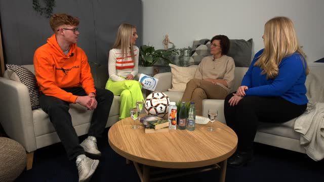 Versteigerung eines individuell beschrifteten JANNIK FREESTYLE FUSSBALLS zugunsten des Kinderschutzbunds Koblenz, steigern Sie mit!