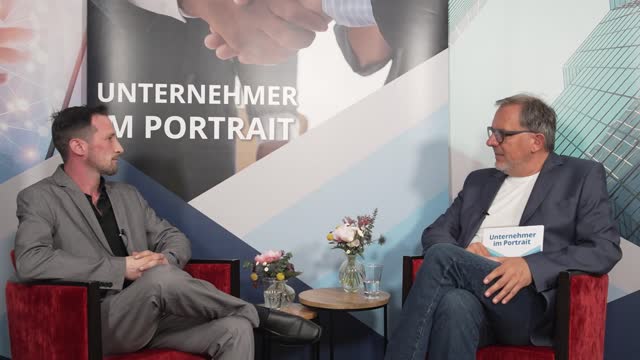 Business TV: Wie wäre es, wenn Ihre Mitarbeiter große Herausforderungen mit einem Lächeln meistern?