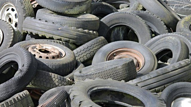 Illegale Entsorgung von Altreifen