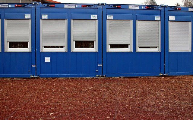 Bad Neuenahr-Ahrweiler stellt erste Container auf Bad Neuenahr-Ahrweiler stellt erste Container auf