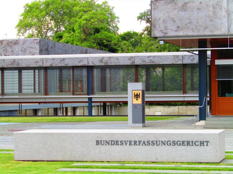 Erste Klage gegen Impfpflicht Erste Klage gegen Impfpflicht