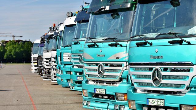 48 Flachbildschirme auf Autohof gestohlen