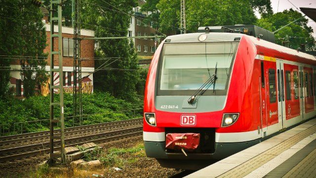 Bahn-Ticket ab sofort per App