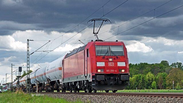 Deutsche Bahn rettet Dieseltriebwagen in Gerolstein