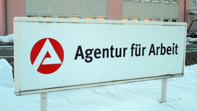 Trotz saisonbedingtem Anstieg: Arbeitslosigkeitszahlen in Mayen-Koblenz auf Vor-Corona-Niveau