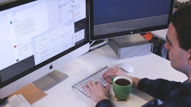 Internettreff 50+ im Lahnsteiner Jugendkulturzentrum