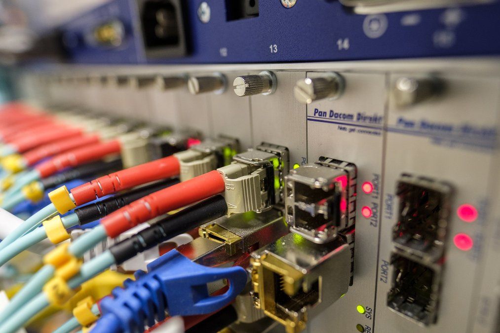 Ahrtal: Telekom verlegt Glasfaserleitungen Ahrtal: Telekom verlegt Glasfaserleitungen