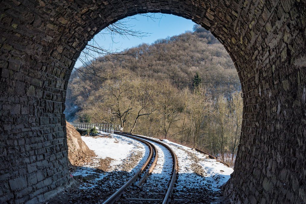 Straßensanierung: Brohltalbahn als Ersatzverkehr für Schüler