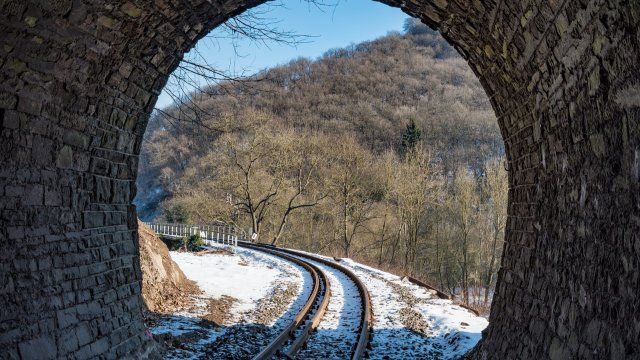 Straßensanierung: Brohltalbahn als Ersatzverkehr für Schüler
