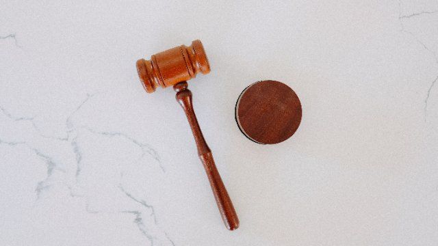 Ehemaliger Sachbearbeiter zu vier Jahren Haft verurteilt