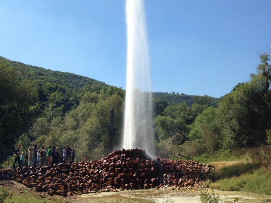 Kaltwassergeysir Andernach startet schwungvoll in die Saison Kaltwassergeysir Andernach startet schwungvoll in die Saison