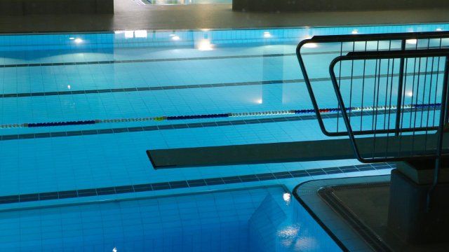 Hallenbäder senken Wassertemperaturen zum Energiesparen