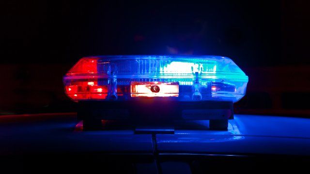 Unbekannte schießen auf ein geparktes Auto im Westerwald