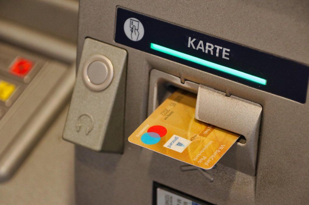 Geldautomat in Sinzig gesprengt - Täter flüchtig Geldautomat in Sinzig gesprengt - Täter flüchtig