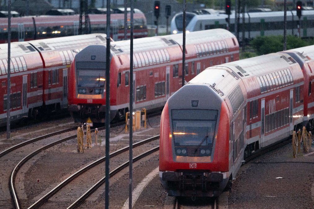 9-Euro-Tickets können kommen - Bundesrat stimmt Finanzierung zu 9-Euro-Tickets können kommen - Bundesrat stimmt Finanzierung zu