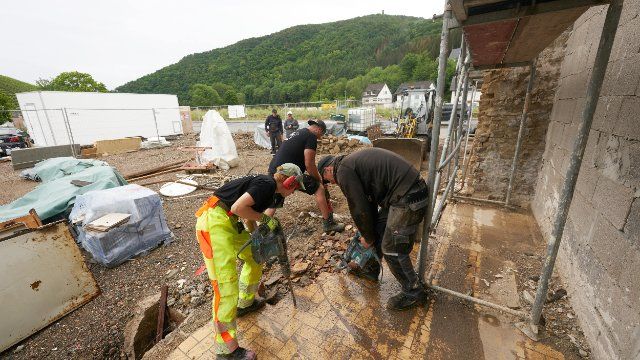 Hochwasserbabys und Helfersyndrom: Wandel der Fluthilfe im Ahrtal