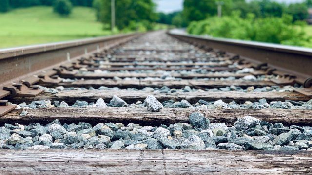 Streckensperrung und Zugausfälle auf beiden Rheinseiten zwischen Koblenz und Bonn