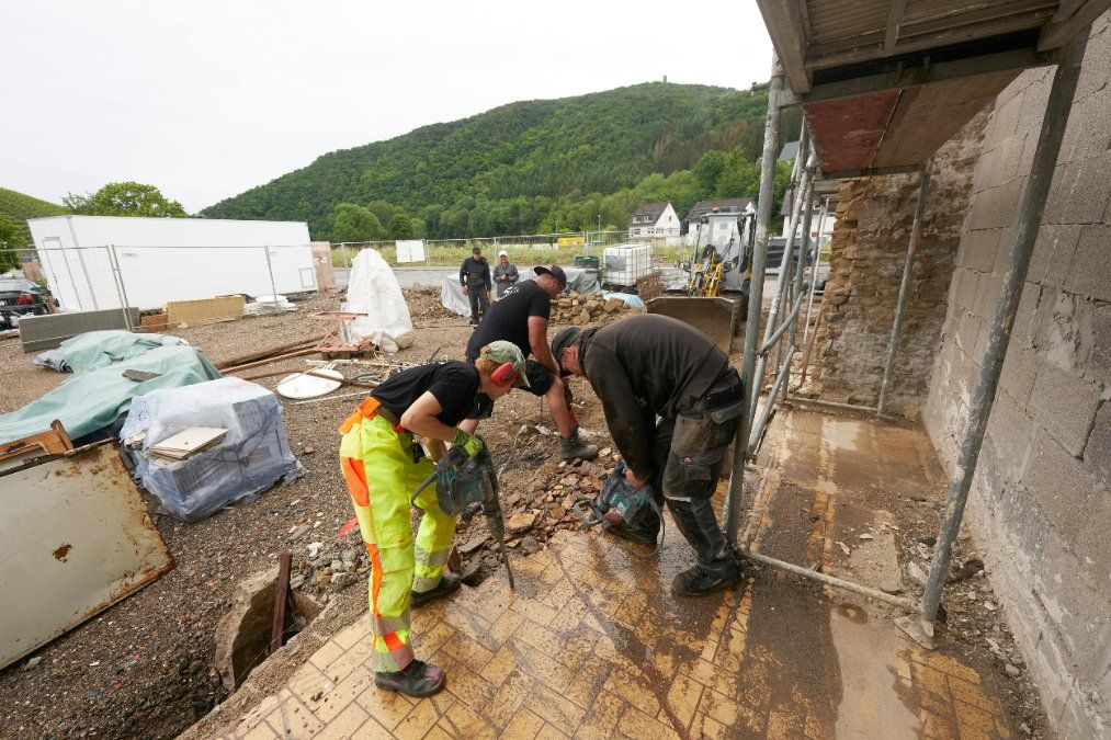 Hochwasserbabys und Helfersyndrom: Wandel der Fluthilfe im Ahrtal Hochwasserbabys und Helfersyndrom: Wandel der Fluthilfe im Ahrtal