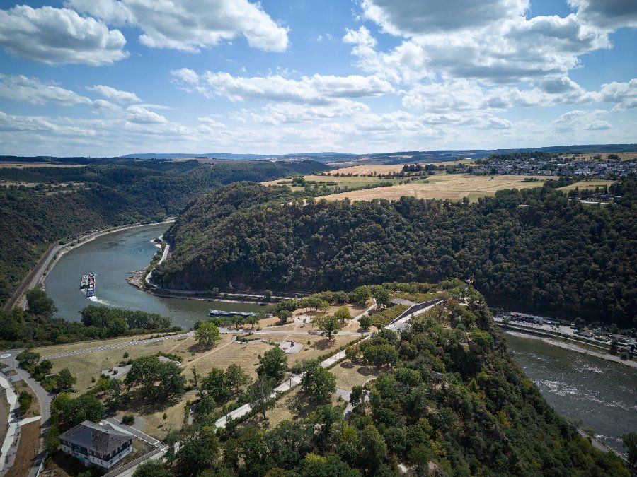Inflation der Loreley-Statuen? Schönheitskur geht weiter Inflation der Loreley-Statuen? Schönheitskur geht weiter