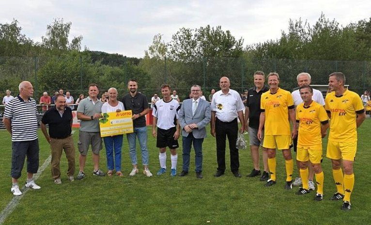 Lotto-Elf gastiert in Ettringen Lotto-Elf gastiert in Ettringen