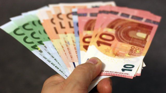 Inflationsrate sinkt erneut etwas