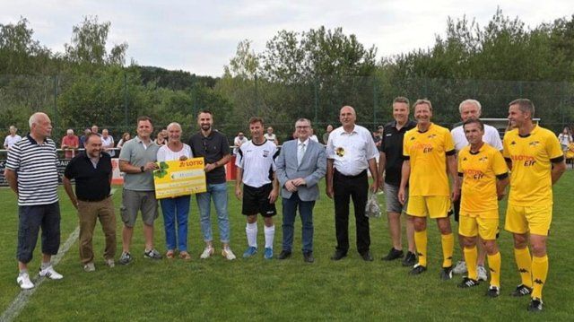 Lotto-Elf gastiert in Ettringen