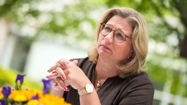 Rehlinger schließt neue Maskenpflicht nicht aus