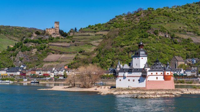Rhein-Schifffahrt: Pegelstand bei Kaub auf 32 Zentimeter gesunken