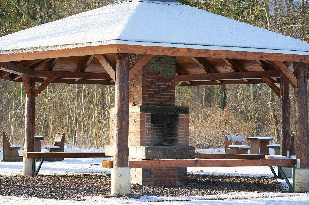 Sachbeschädigung in einer Grillhütte Sachbeschädigung in einer Grillhütte