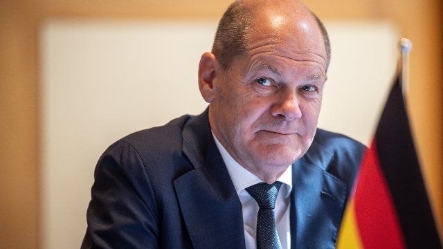 "Abwehrschirm" mit "Doppelwumms": Mit Preisbremsen gegen Energiekrise