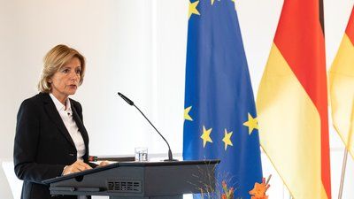 Regierungschefin: Industrie bei «Preisdeckel» wettbewerbsfähig halten