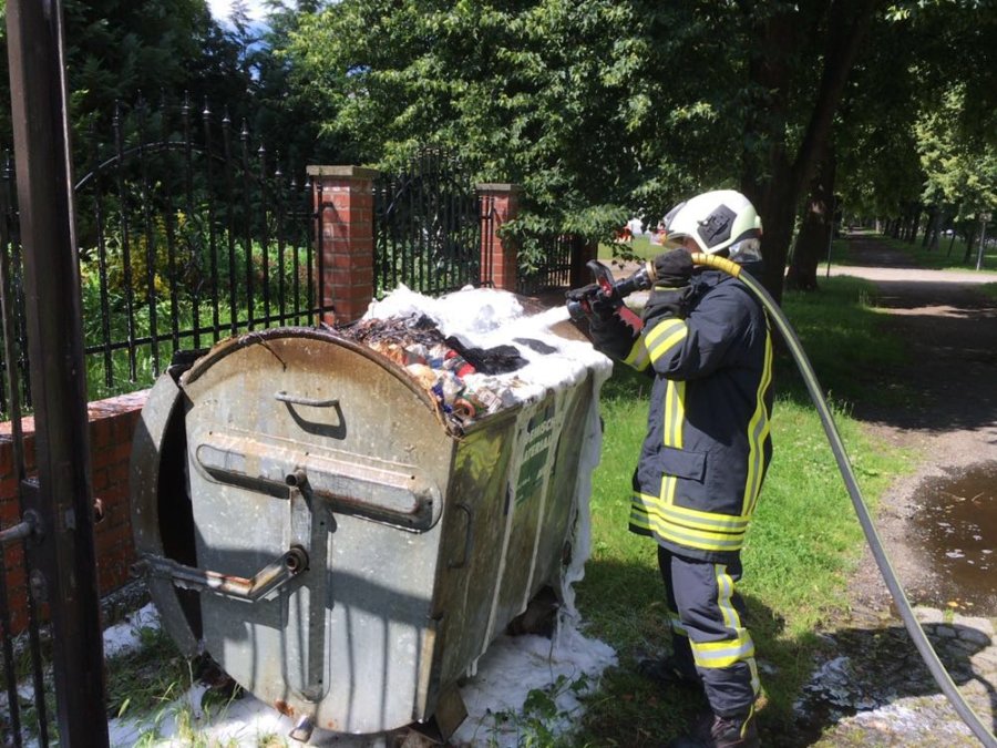 Mülltonnenbrand in Neuendorf Mülltonnenbrand in Neuendorf