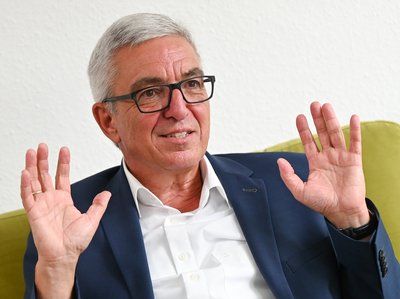 Kritik nach Befragung zu Flutkatastrophe - Rücktrittsforderung Kritik nach Befragung zu Flutkatastrophe - Rücktrittsforderung