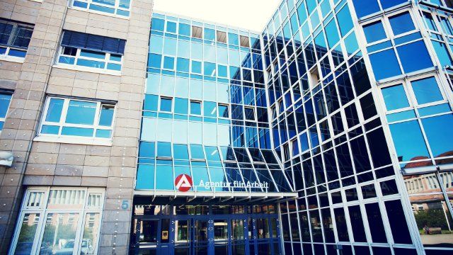 Schwache Herbstbelebung hilft Arbeitsmarkt kaum - Leichter Rückgang