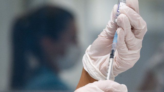 EMA gibt grünes Licht für angepasste Corona-Impfstoffe