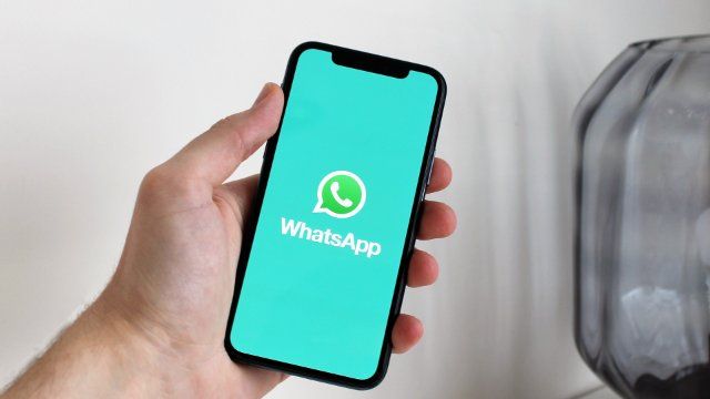 WhatsApp down