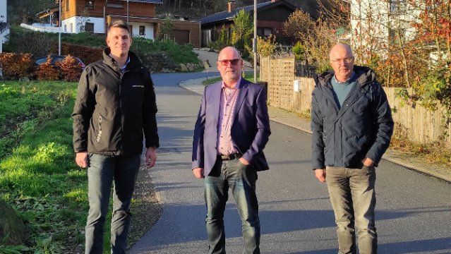 Moderne LED-Technik für Straßenbeleuchtung in Rieden