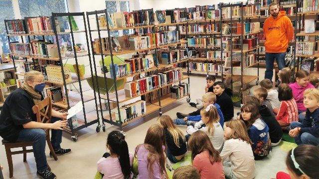 Zu Gast bei „Knolle Murphy“ in der Bücherei