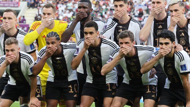 Nach Geste Richtung FIFA: Kein Verfahren gegen deutsches Team