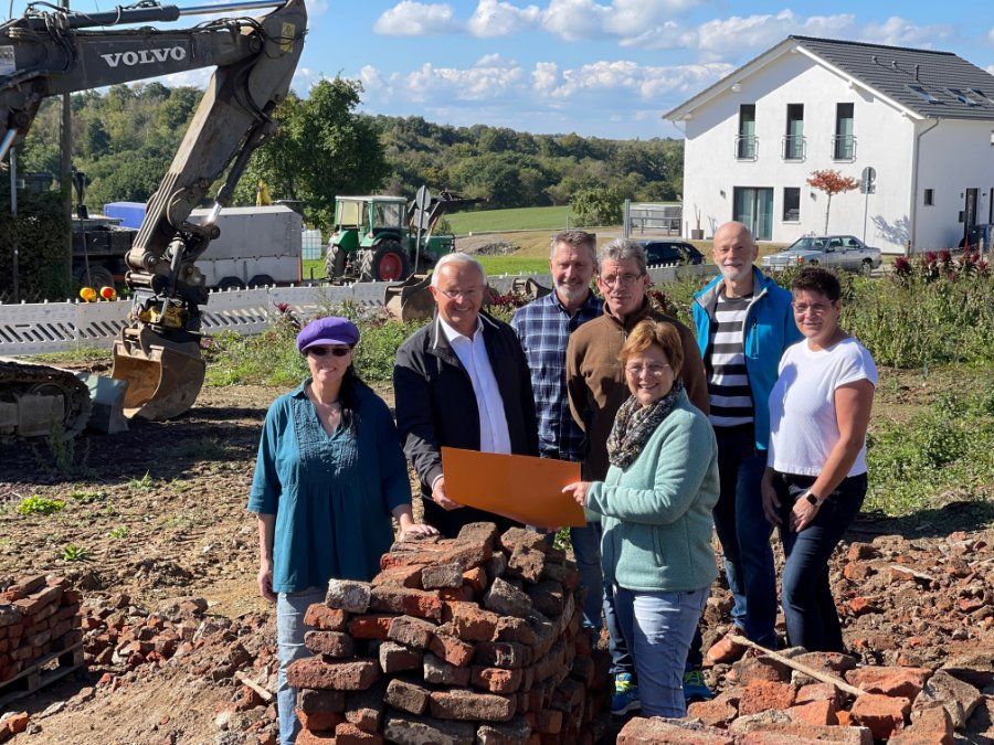 Gemeinde Dürrholz plant die Umgestaltung der Ortsmitte – 70 Prozent der Kosten durch „Leader“-Antrag gedeckt Gemeinde Dürrholz plant die Umgestaltung der Ortsmitte – 70 Prozent der Kosten durch „Leader“-Antrag gedeckt