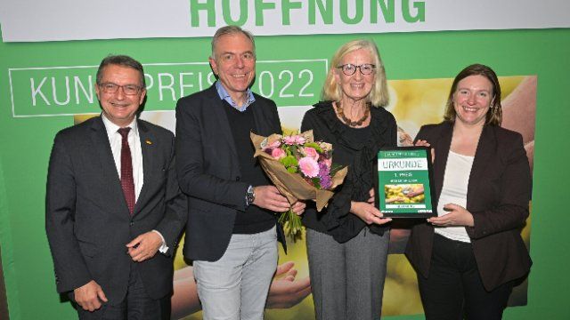 Lotto-Kunstpreis zum  Thema „Helden“ verliehen 
