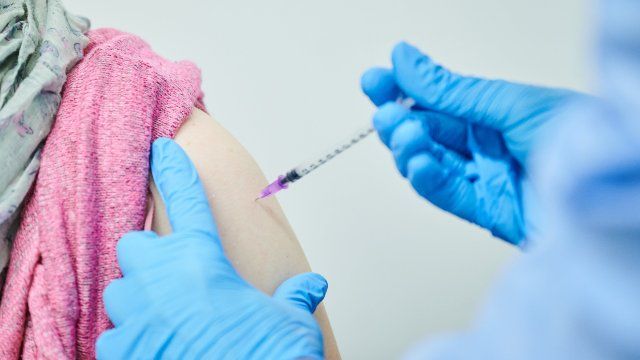 Biontech: Angepasster Impfstoff deutlich wirksamer gegen Omikron