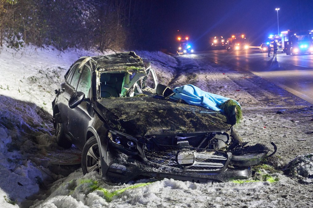 Tödlicher Unfall - A3 Richtung Köln in Rheinland-Pfalz gesperrt Tödlicher Unfall - A3 Richtung Köln in Rheinland-Pfalz gesperrt