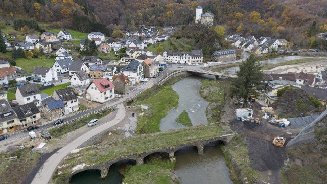 Psychosoziale Hilfe für Flut-Betroffene auch an Feiertagen