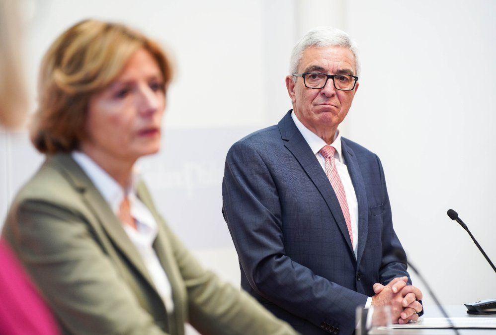 Lewentz soll verteidigungspolitischer Sprecher der SPD werden Lewentz soll verteidigungspolitischer Sprecher der SPD werden