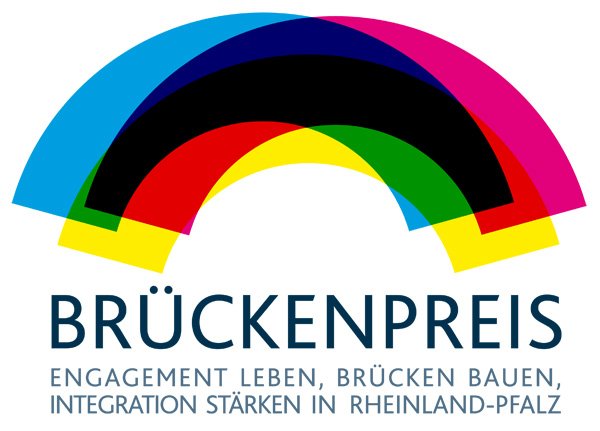 Initiativen mit Brückenpreis für gesellschaftliches Engagement geehrt Initiativen mit Brückenpreis für gesellschaftliches Engagement geehrt