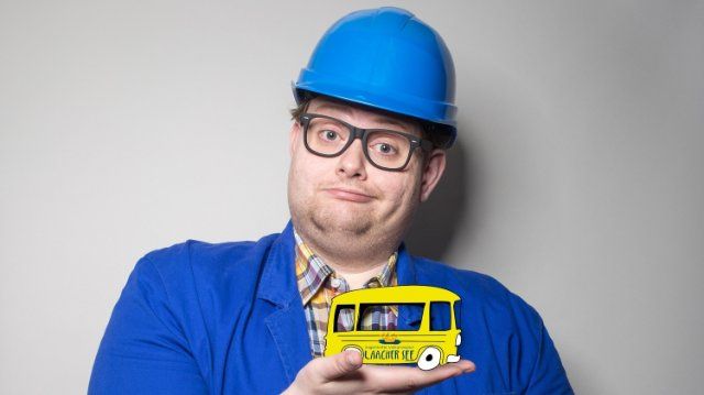 Auf Comedy-Bustour durch die sagenhafte Vulkanregion 