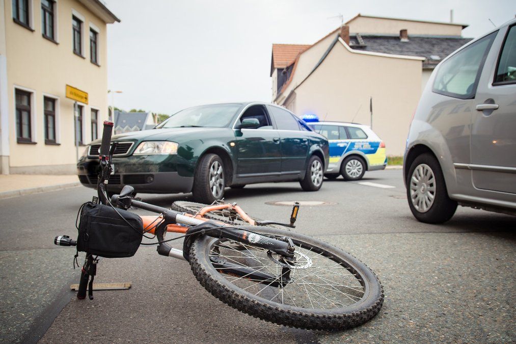 Cochem: 82-jährige Radfahrerin wird von Auto erfasst und schwer verletzt